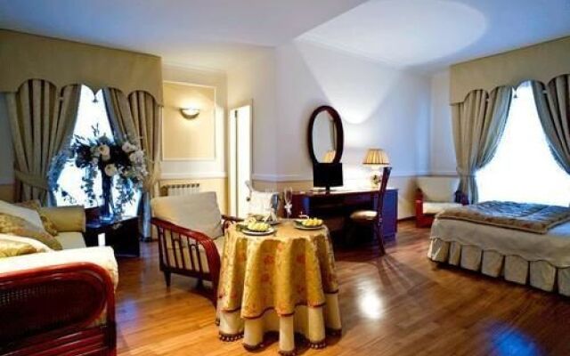 Hotel Taverna Dei Re