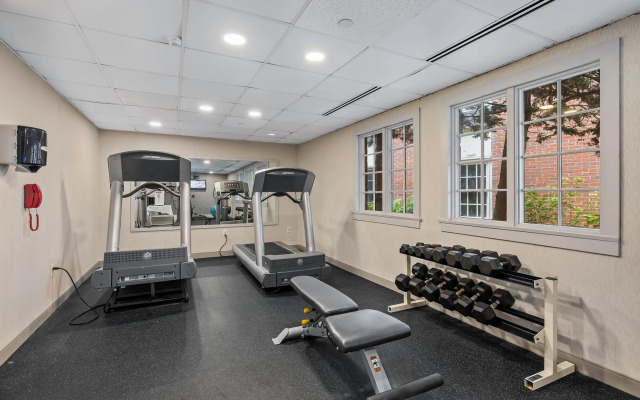 John Carver Inn & Spa