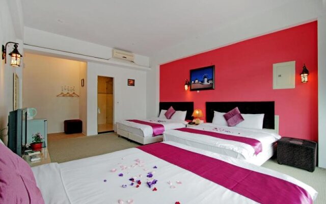 Rainbowtown Hotel