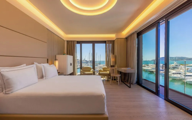 Porto Lotti Suite Hotel