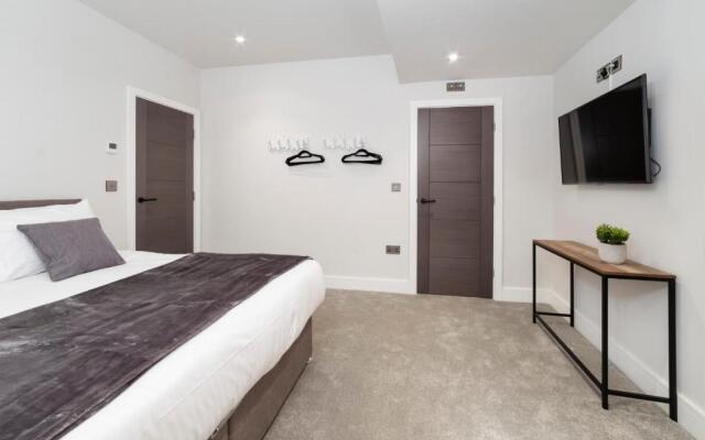 City Apartments - The Old Hotel