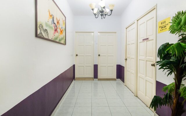 OYO 880 Hotel Purple Town