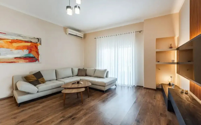 The Old-clock Apartment