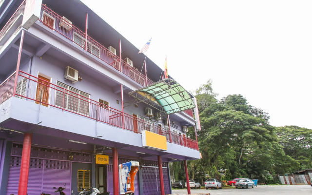 Hotel Dinar by OYO Rooms
