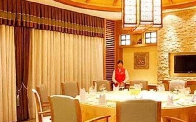 Hui Feng Hotel