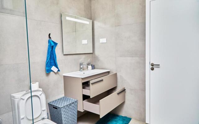 Waypoint Suites