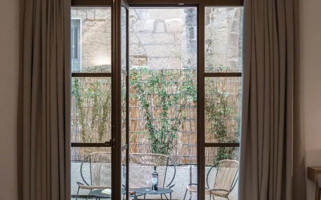 ARCO VECCHIO URBAN SUITE by EPOCA COLLECTION