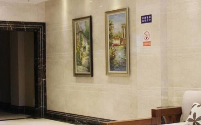 Xinyi Hotel