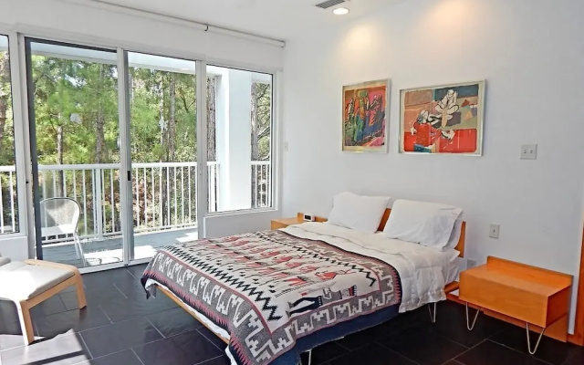 055 Bough House