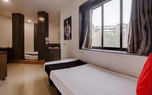 Capital O 77295 Hotel Bansidhar Bhuvan
