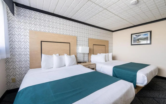 Sternwheeler Hotel & Conference Centre, Trademark by Wyndham