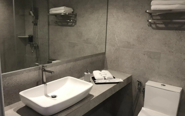 Frame Hotel