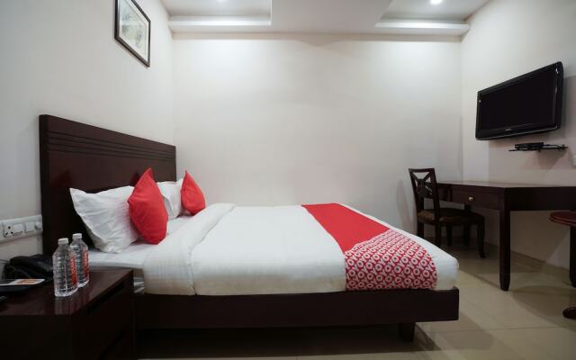 OYO Flagship 18828 Swagath Residency Kondapur