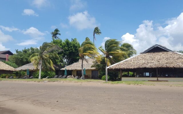 Fish Unlimited Beach & Dive Resort