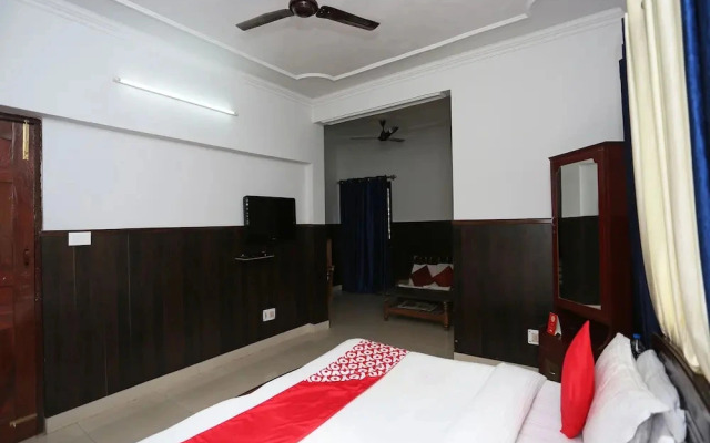 Alinda Guest House By OYO Rooms