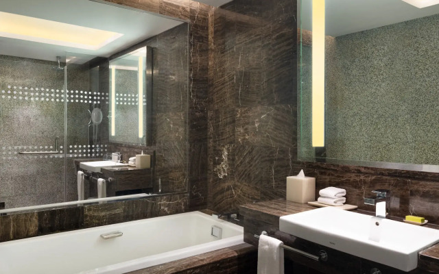 Le Meridien Dhaka