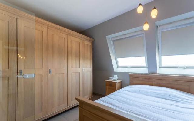 Bright Coastal Stay in Bredene