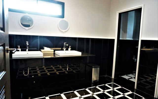 Marquise Boutique Hotel