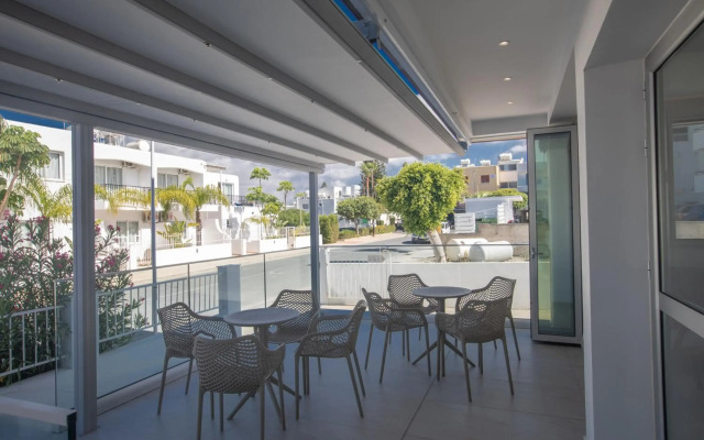 Pavlinia Hotel Apartments
