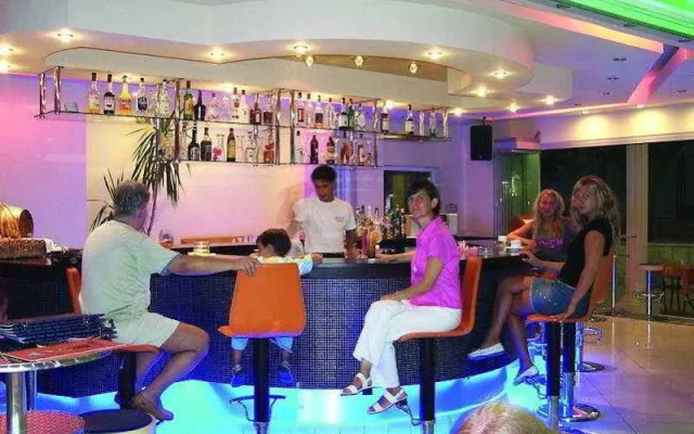 Diamore Hotel