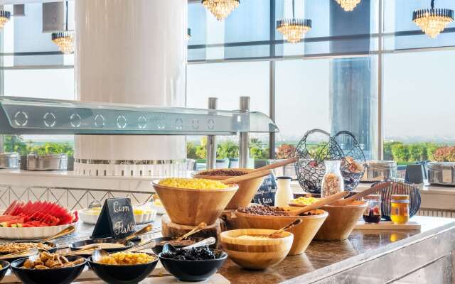 Radisson Blu Hotel & Convention Center, Alexandria