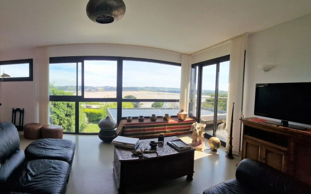 Architect Villa With Fantastic sea View, Locquirec