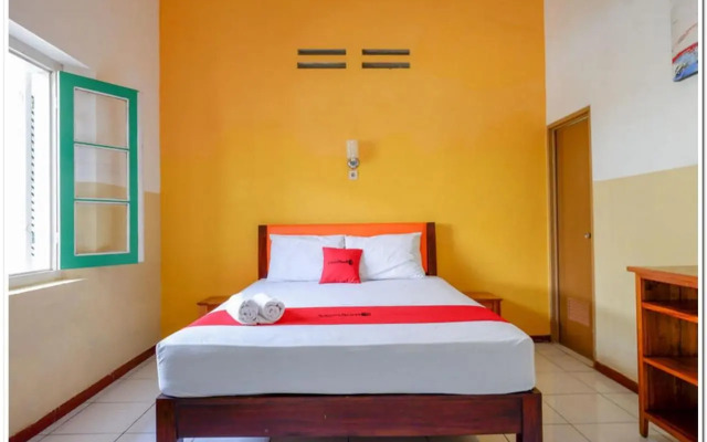 Putra Jaya Hotel by RedDoorz