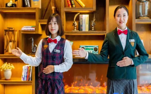 James Joyce Coffetel (Chengdu Shuangliu Airport, Haibin City Wanda Plaza Branch) – People – Chengdu