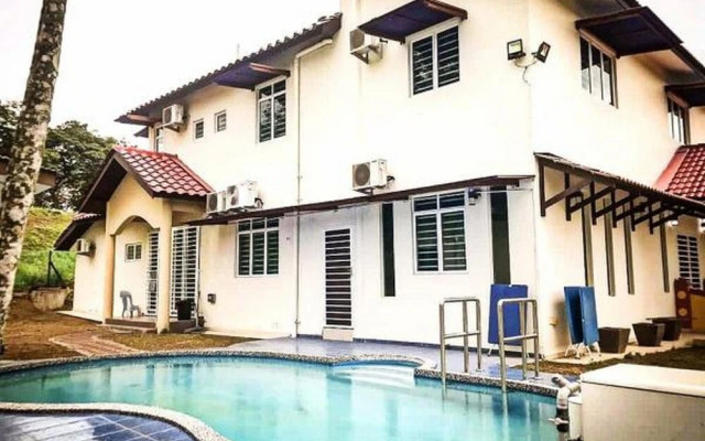 Private Villa With Pool by AZRA