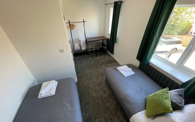 Brand New High Spec House with parking