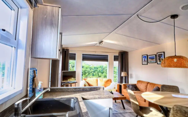 Serene Dune Chalet Near Beach