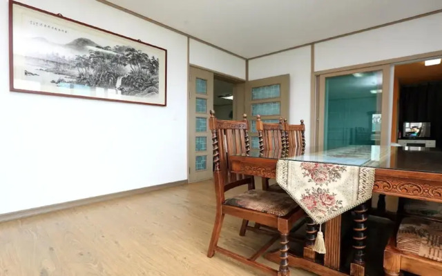 Jeju Ophirhouse Pension