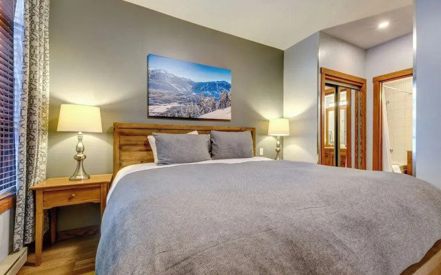 Creekside 2 Bedroom With Incredible Mountain Views