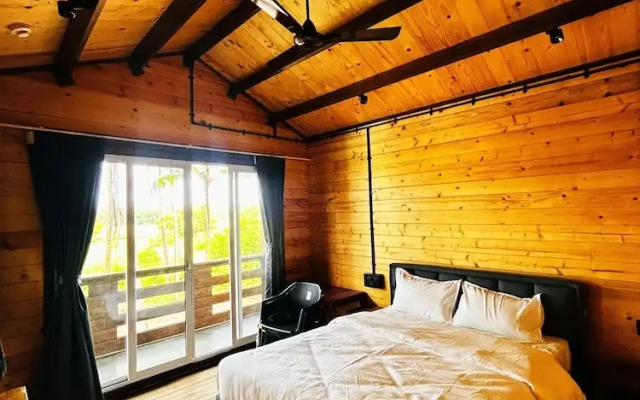 Seclude Eco Cottages