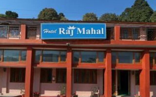 Hotel Rajmahal