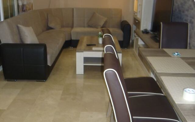 Quiet Modern Duplex