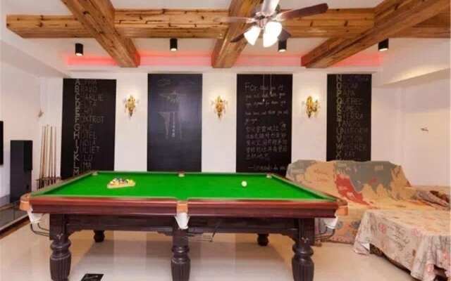 1940 Luxury Villa