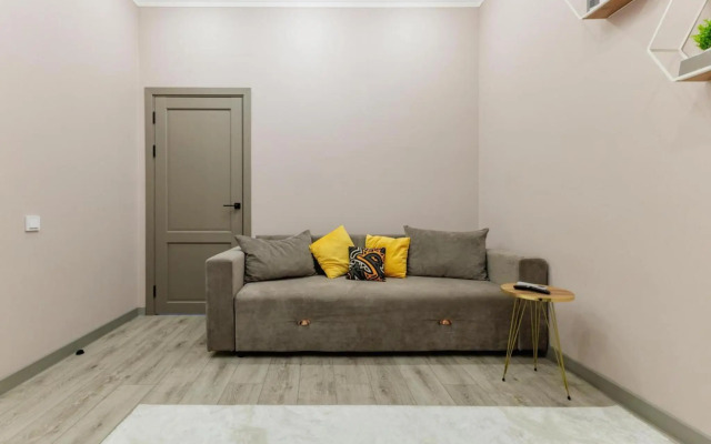 Apartments on Turan Avenue 50/2