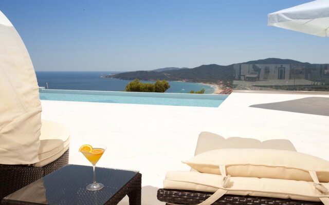 Villa White Pearl