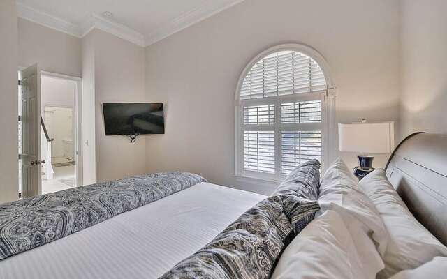 Aqua Tranquility by Five Star Properties