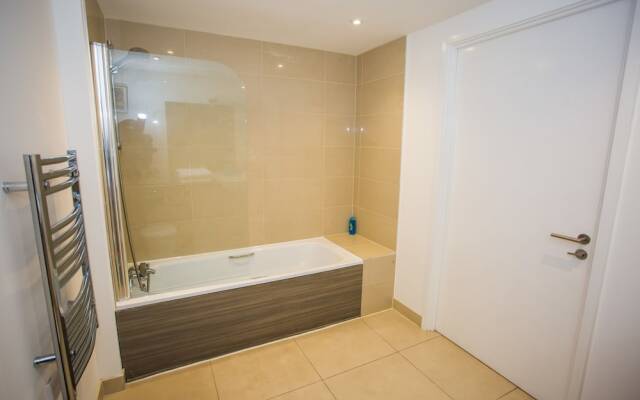 Luxury 2 bed Apartment