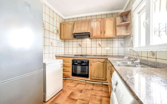 Villa - 6 Bedrooms with Pool - 105026
