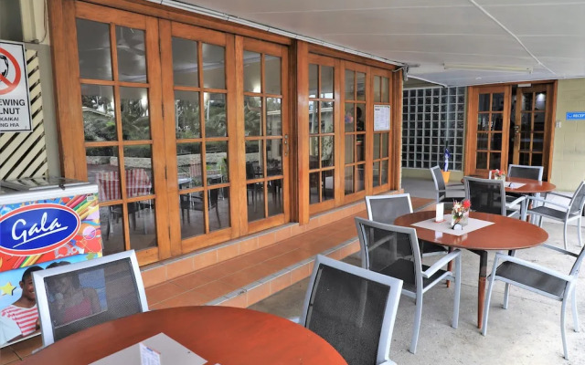 Huon Gulf Hotel & Apartments