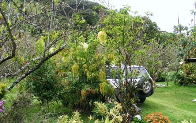 Las Manzanas Cabins