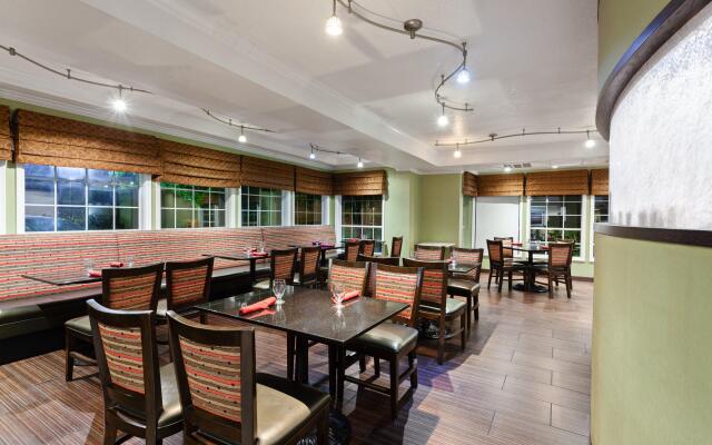 Holiday Inn Hotel & Suites San Mateo-San Francisco SFO by IHG
