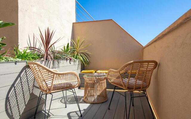Hotel Oasis