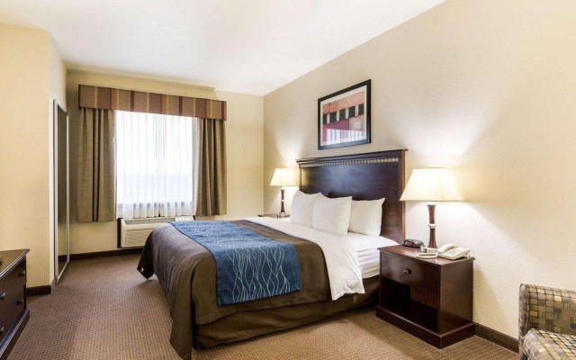 Comfort Inn & Suites Winnie