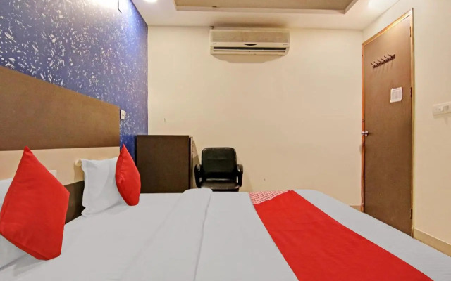 Oyo Flagship 807479 Hotel Collection