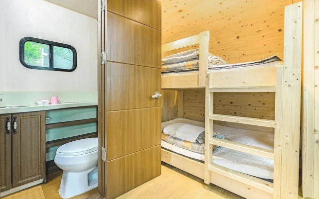 Gapeyong Donghwa Caravan