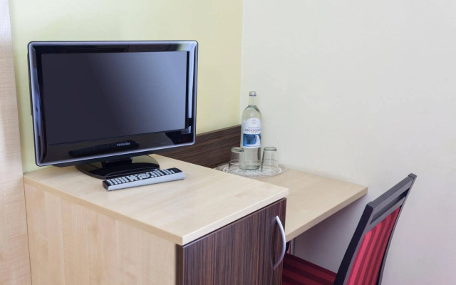 Hotel Mit-Mensch